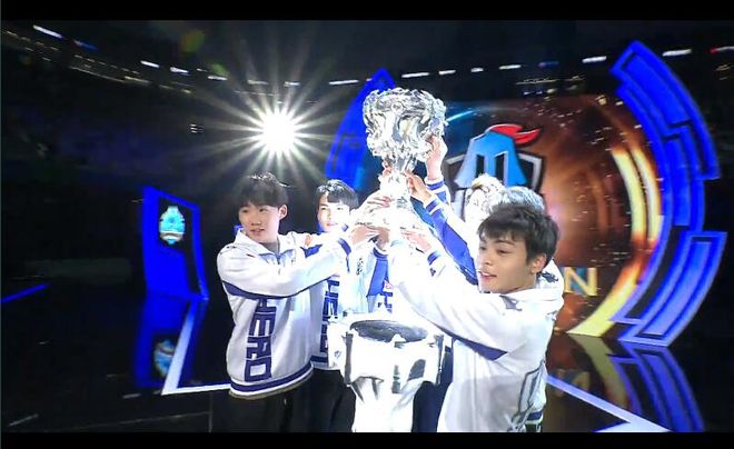 戴维斯的出 戴维斯的出