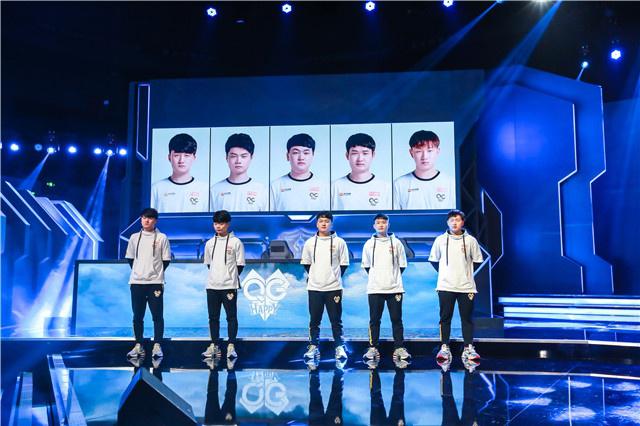 他的坚韧和 他的坚韧和