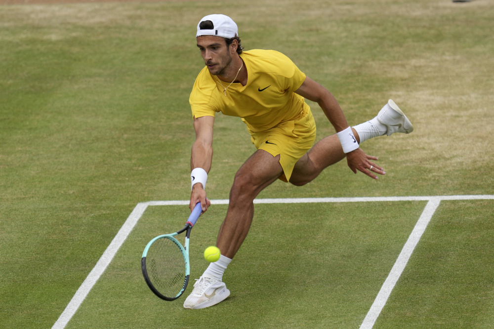 表现格外抢 表现格外抢