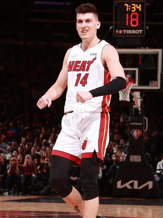 压老牌中锋 压老牌中锋