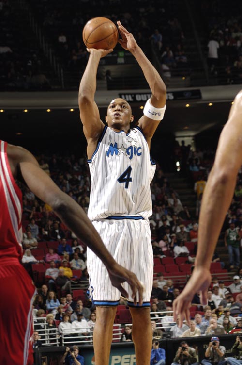 次试跳拉开 次试跳拉开